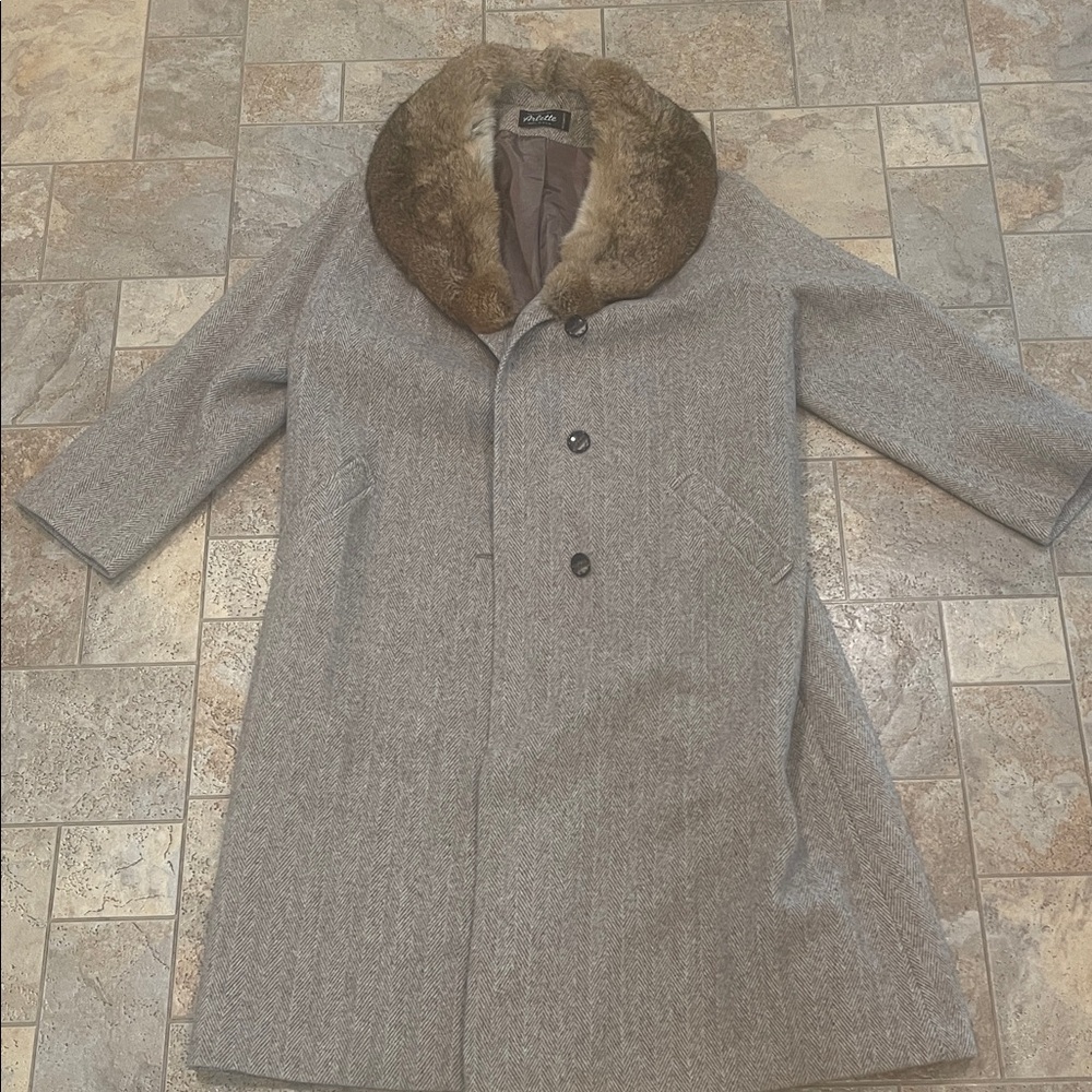 Vintage Elegant Women's white brown Pea Coat with Fur Collar